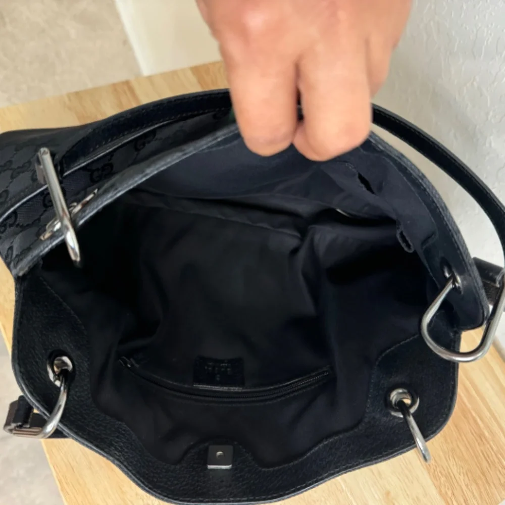 Authentic GUCCI Eclipse GG Black Canvas Shoulder Bag |Tote P0029